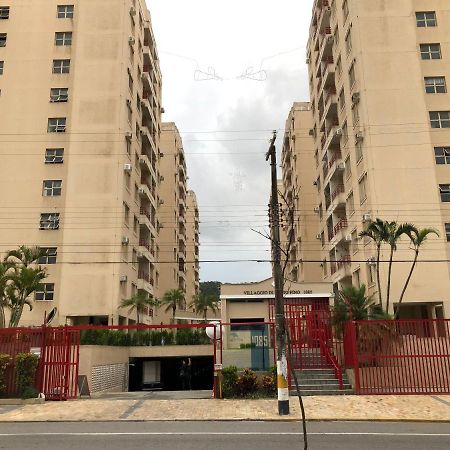 Apartamento Enseada Гуаружа Екстериор снимка